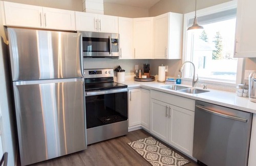 Palmer Apartment | Suite 10 Downtown Palmer