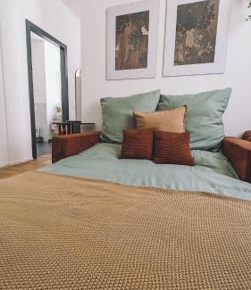 Amberg Apartment | Suite 13 Orange Wood mit verschiedenen Schlafmöglichkeiten