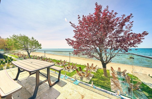 Wainfleet Cottage | Suite 216: Beautiful 2-Bedroom Beachfront Suite