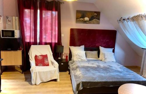 Corbeil-Essonnes House | Suite 2Chambres salle de bain privés toilettes Terrasse Parking 30 min de Paris
