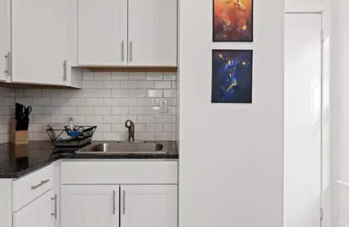 Black Mountain Apartment | Suite 3, Quick Stroll to Downtown Black Mountain