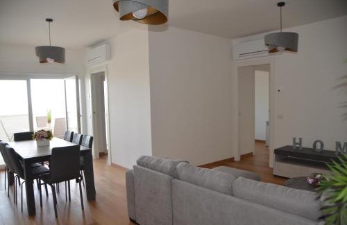 Pomezia Apartment | Suite 39 tra Roma e il mare