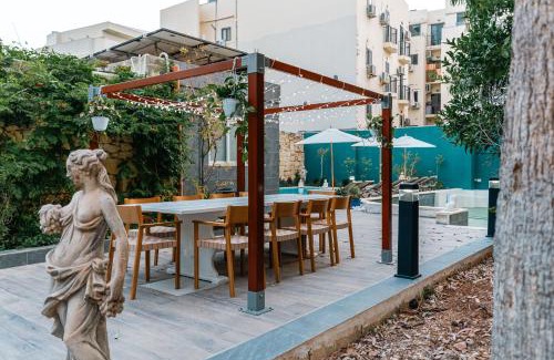 St. Julian's House | Suite 4 at Palazzo Seraphim Boutique living in St Julians