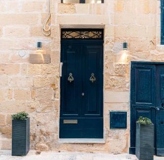 St. Julian's House | Suite 4 at Palazzo Seraphim Boutique living in St Julians