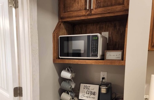 Rawl Apartment | Suite 4 @RidgeRunners~ 1 mile to Hatfield McCoy Trail Head #1