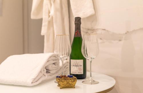 Quartier du chateau Hotel | Suite 50 Nuances avec Balnéothérapie pour 2