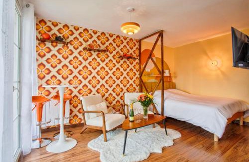 Quartier du vieux cimetiere Apartment | Suite année 70 - Jacuzzi et Balcon