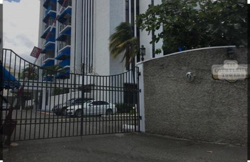 New Kingston Apartment | Suite at the Courtleigh Towers