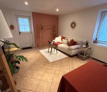 Ville-Saint-Jacques House | Suite avec salon privé, option petit-déjeuner
