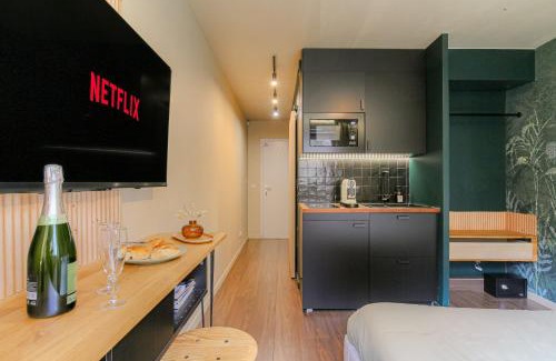 Saint Clair Apartment | Suite avec Sauna privé proche Cité Internationale