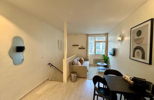 6th Arrondissement Apartment | Suite Azure - Check in h24 - Wifi