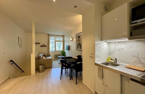 6th Arrondissement Apartment | Suite Azure - Check in h24 - Wifi