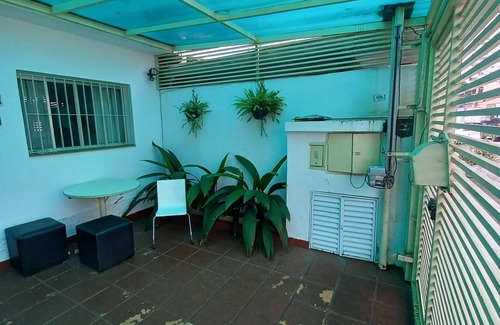 Brooklin Novo House | Suite-BROOKLIN- Fridge-Fan - 10 min walk from Campo Belo subway.