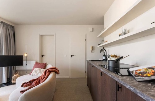 De Panne Apartment | Suite C - apartment with sea view De Panne