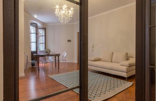 Historic Castle District Apartment | Suite Cagliari -101-