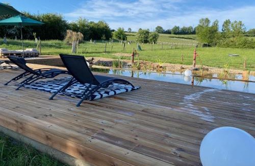 Bourg-sur-Gironde Bed & Breakfast | Suite campagnarde près Bordeaux, vue sur les vignes au Château Camponac