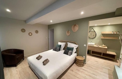 Vinzelles Apartment | Suite cosy au cœur de Vinzelles proche Mâcon Tout équipé avec salon d'extérieur