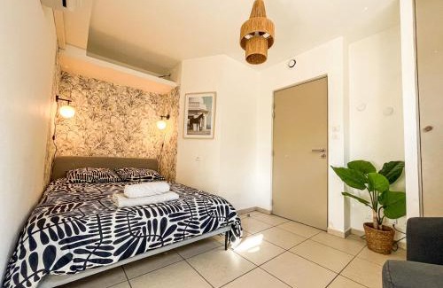 Republique - Tolstoi Apartment | Suite Cumba