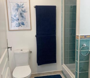 La Londe-les-Maures Bed & Breakfast | Suite dans un petit paradis