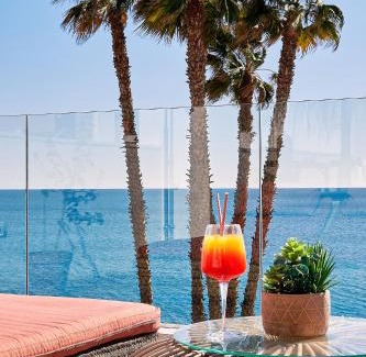 Malaga-Este Apartment | Suite Deluxe Face Mer Apart Malaga