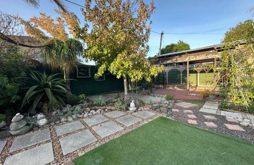 Parow North Apartment | Suite Dreams Spacious Apartment