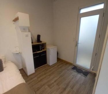Chaumont House | Suite du Jardin 2 La chambre
