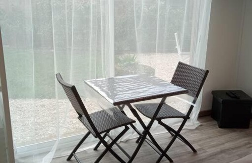 Chaumont House | Suite du Jardin 2 La chambre
