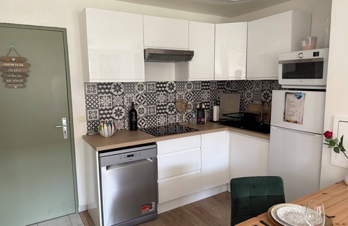 Avion Apartment | Suite Eden Spa, Appart’hôtel bien être , Patio