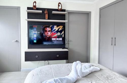 Las Penas Apartment | Suite elegante con piscina y jacuzzi - RiverFront 2