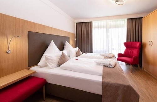Bad Fuessing Apartment | Suite für 2 Personen (65qm) mit Balkon/Terrasse und separater Küche