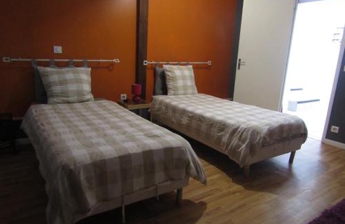 Saint-Ouen-les-Vignes Bed & Breakfast | suite familiale 2 chambre