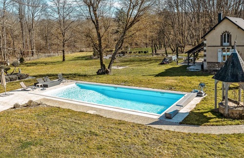 Gien House | Suite Frênes avec piscine