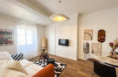 Republique - Tolstoi Apartment | Suite Franklein