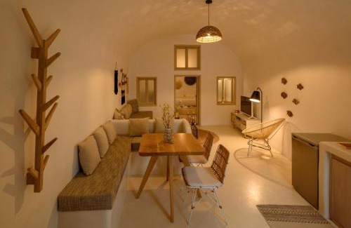 Fira Villa | Suite Home Santorini