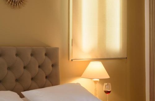 Fira Villa | Suite Home Santorini