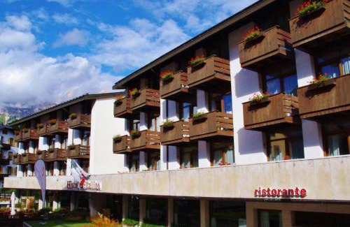 Cortina d'Ampezzo Apartment | Suite Hotel Cristallino - Natale
