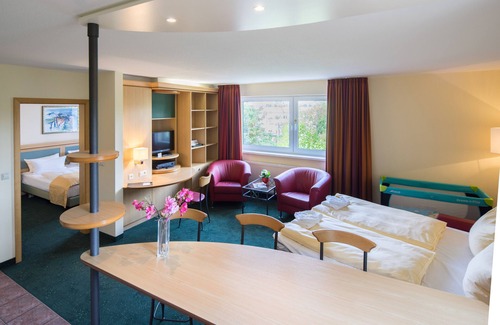 Paunsdorf Hotel | Suite Hotel Leipzig - Ferienwohnung mit Küche/bad und 2 Getrennten Zimmern