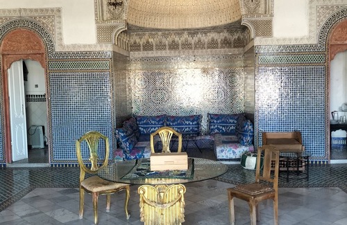 Layoun Other | Suite in a 19 century palace