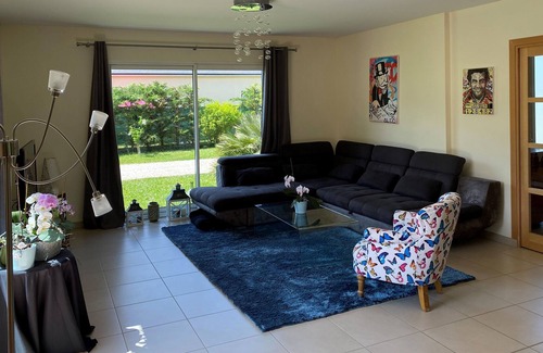 Sarge-les-le-Mans Villa | Suite in a quiet, wooded villa with private rooftop terrace
