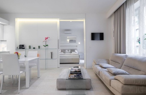 Oltrarno Apartment | Suite Jasmine Well designed apartment near Ponte Vecchio by Mmega