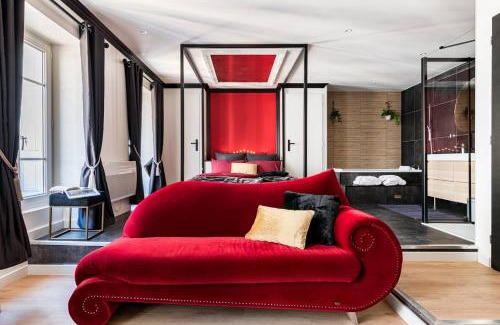 Ampuis Apartment | Suite Jean Jaurès - Love Room
