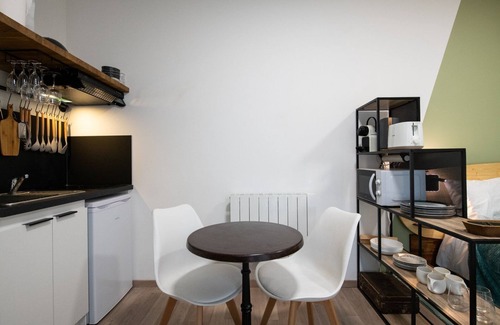 La Demi - Lune Apartment | Suite Kella 1 - Lovely renovated studio