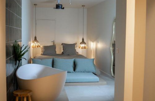 Lille Centre Ville Apartment | Suite La Penida avec Sauna & Baignoire Hyper Centre Lille