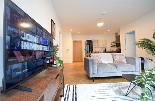 Manchester City Centre Apartment | Suite Life 3: 2-Bed, 2-Bath in New Cross