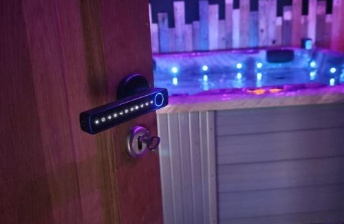 Montignies-sur-Sambre Hotel | Suite love Jacuzzi