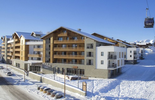 Eclose-Est Condo | Suite lumineuse au pied des pistes | wifi gratuit!
