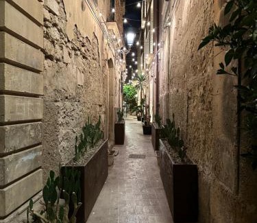 Ortigia Apartment | Suite Moen Ortigia