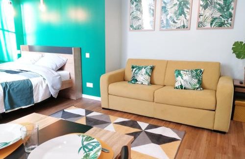 Old Town Apartment | Suite Monstera by Welk'Home Inn - Appartement Premium - Troyes Centre