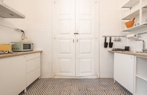 Marina District Apartment | Suite Palazzo Ravenna