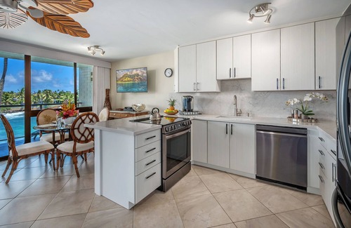 Poipu Condo | Suite Paradise Kuhio Shores 302 Poipu Ocean Front